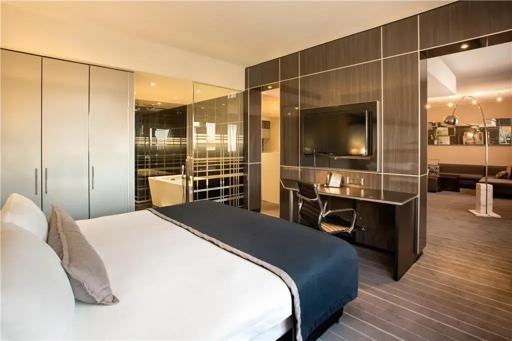 Photo - The Maslow Hotel, Sandton