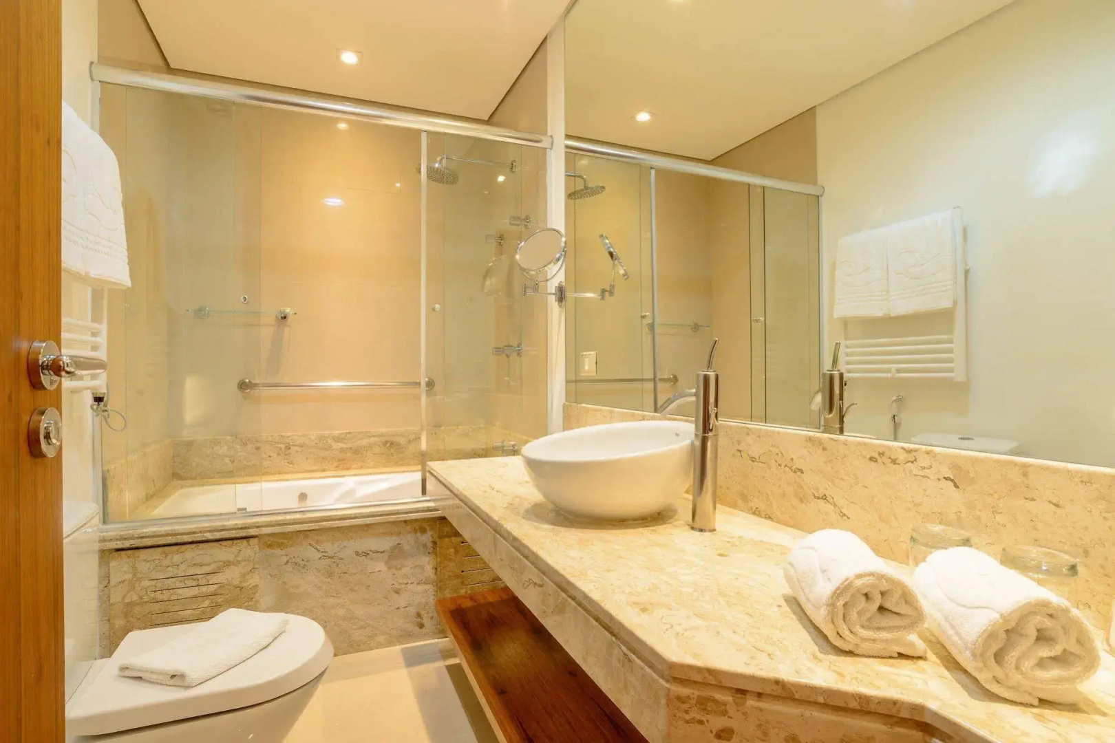 Foto - Hotel Le Renard - Campos do Jordao