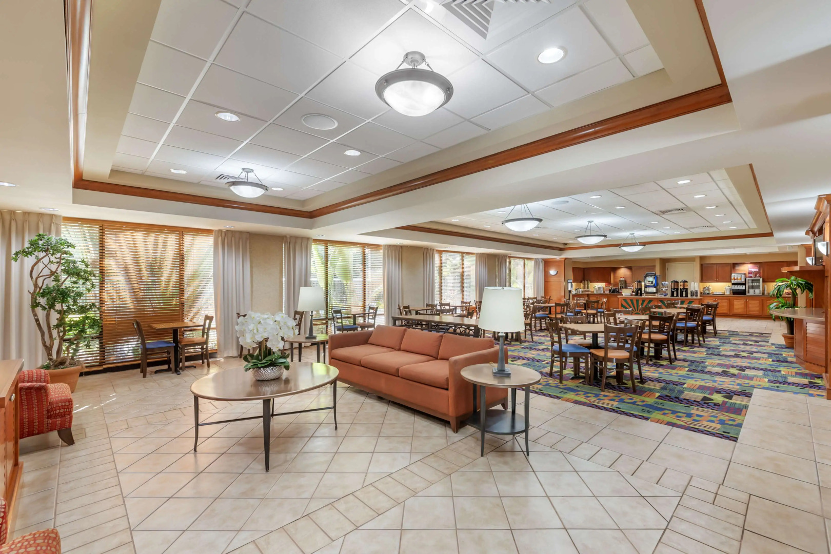 Foto - Best Western Plus Kendall Hotel & Suites