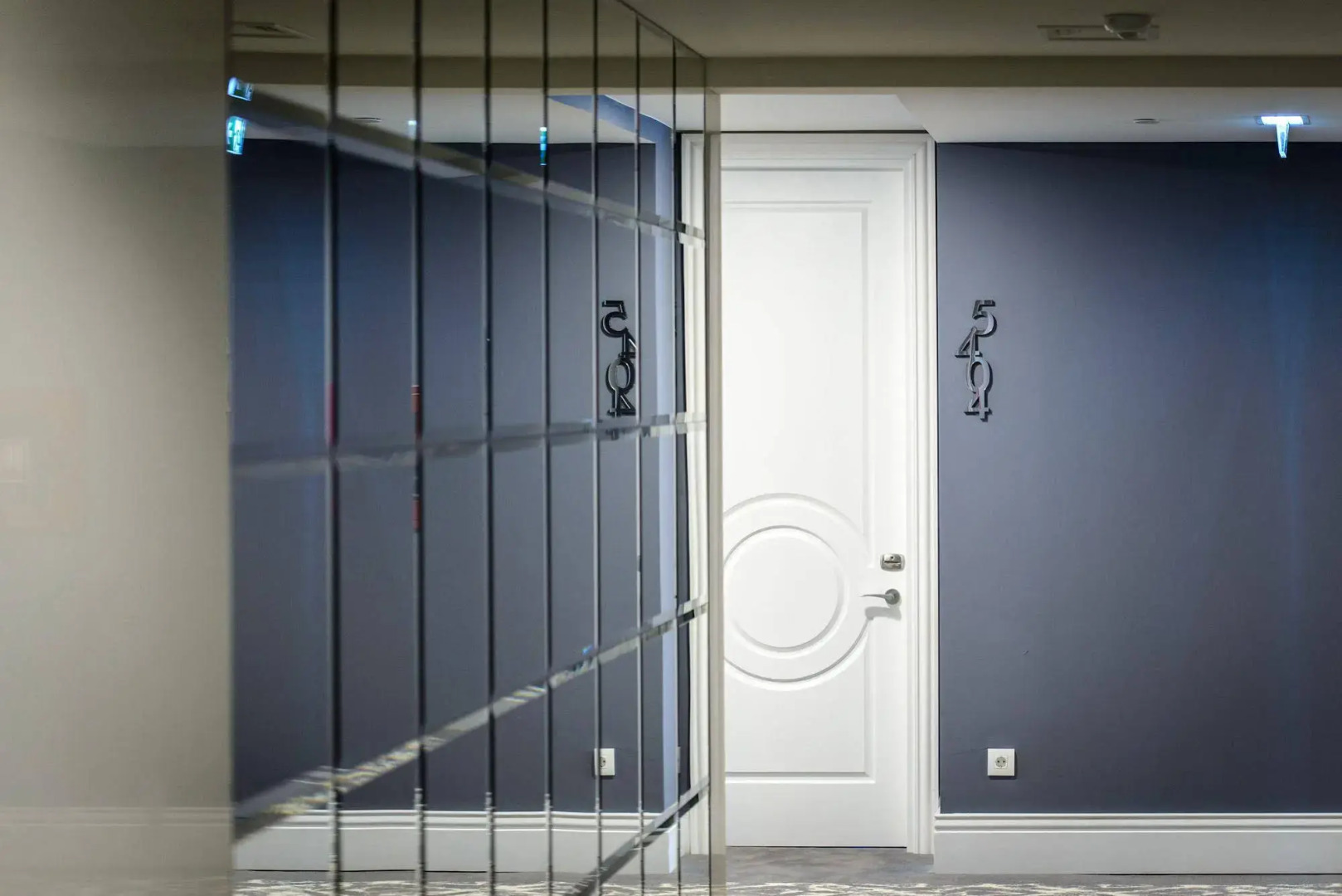 Photo - Royal Blue Hotel