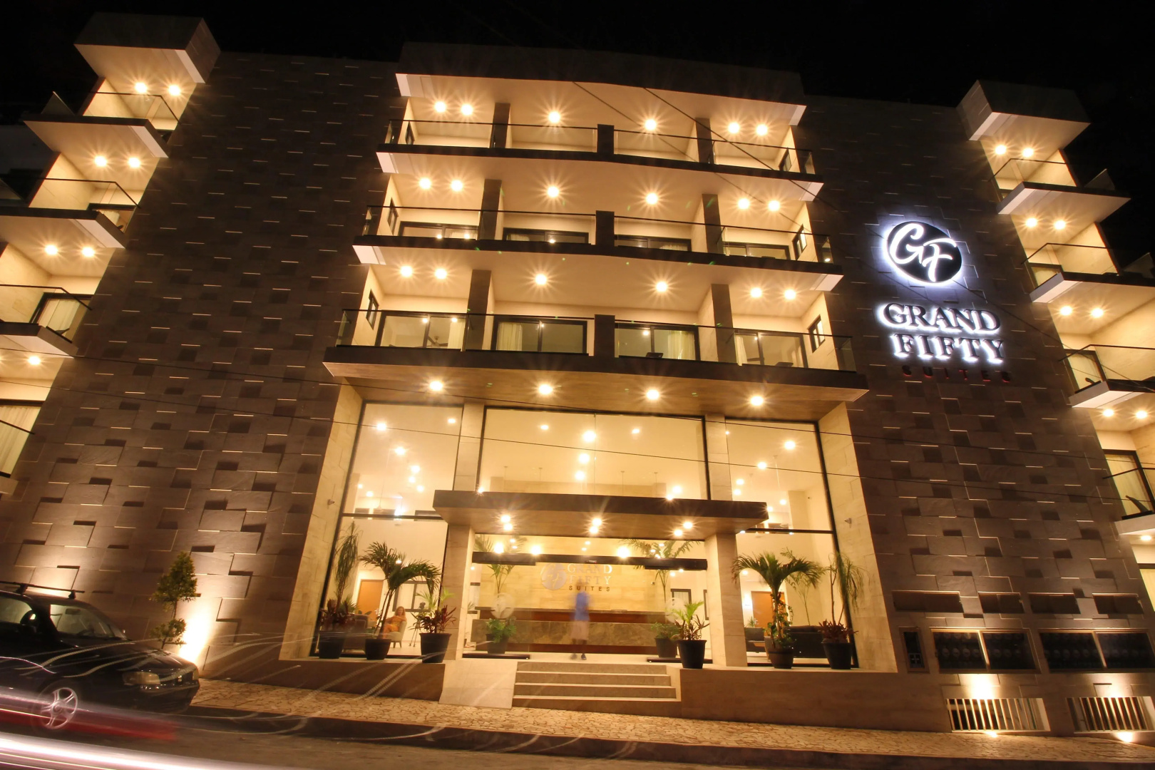Foto - Grand Fifty Suites