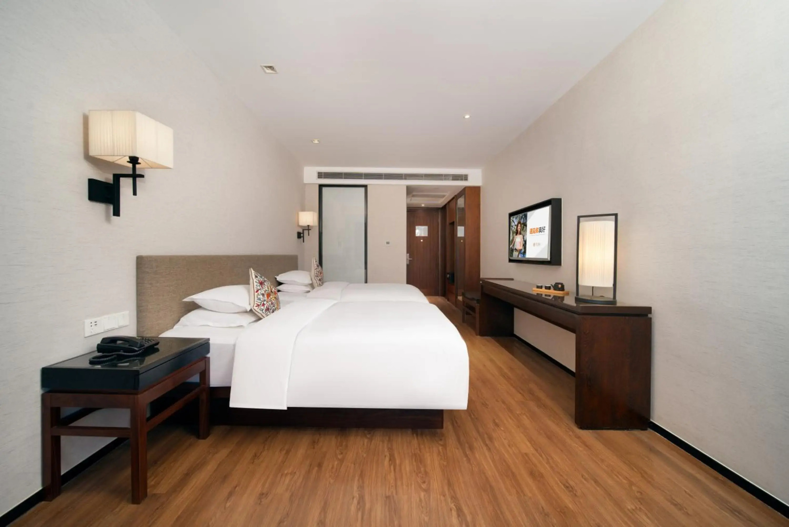 Photo - SSAW Boutique Shanghai South Xuhui RiYueGuang