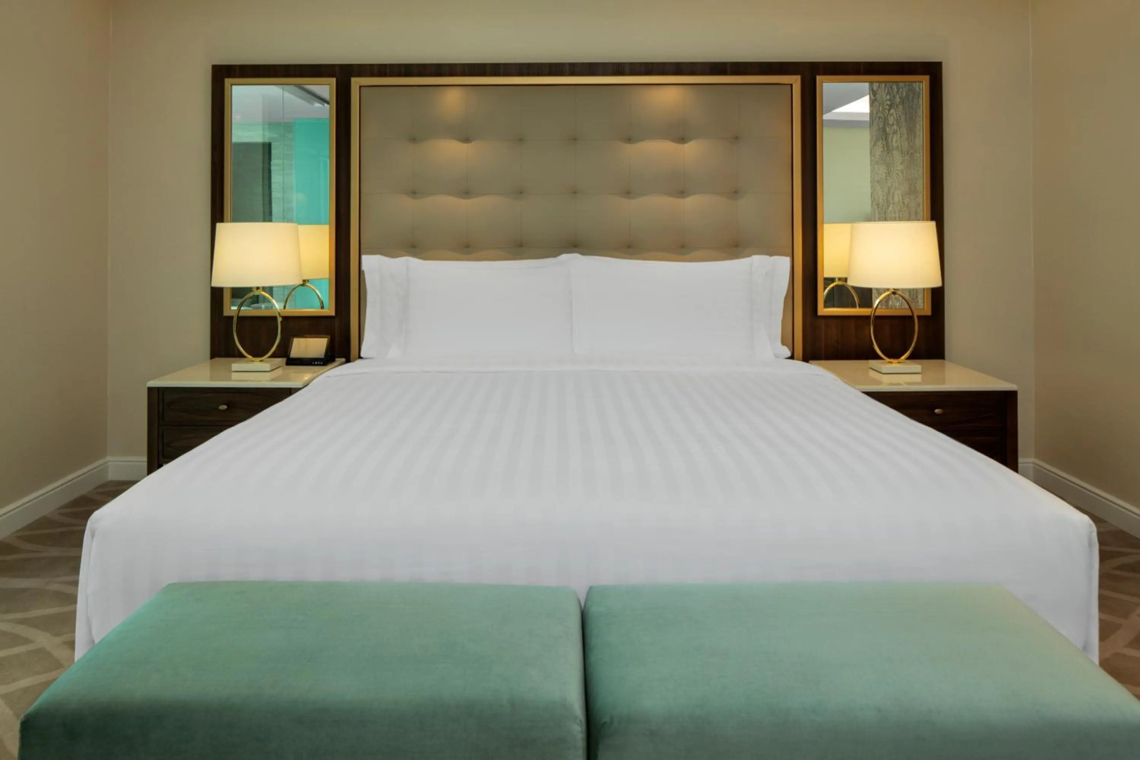 Foto - Mirth Sathorn Hotel