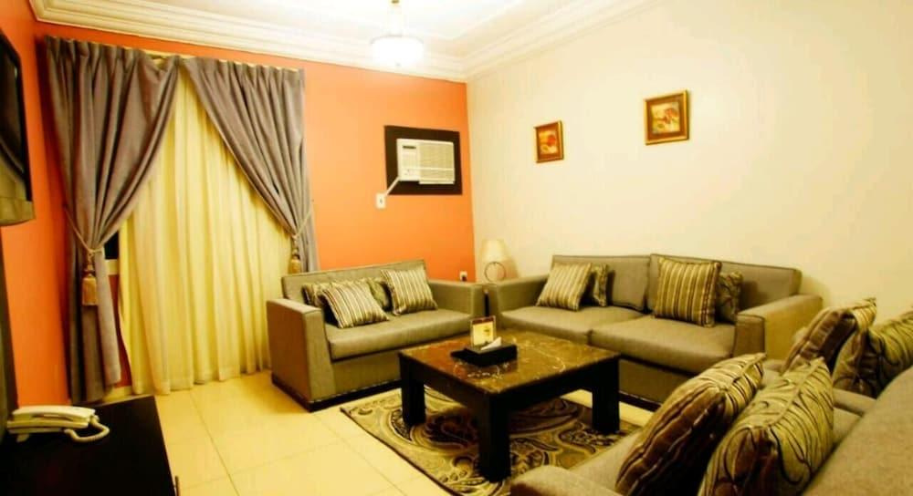 Foto - Sama Al Qasr Al Muhammadiah - Economic