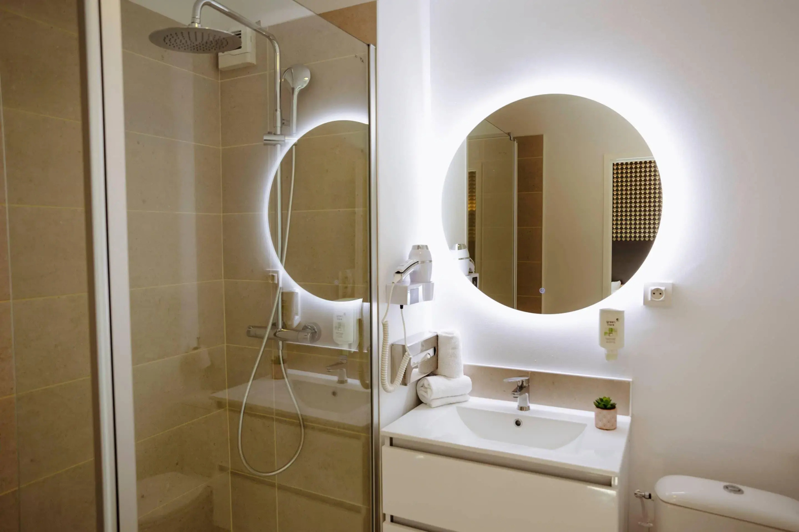 Photo - Clarion Aparthotel Toulouse Le Parc de l’Escale
