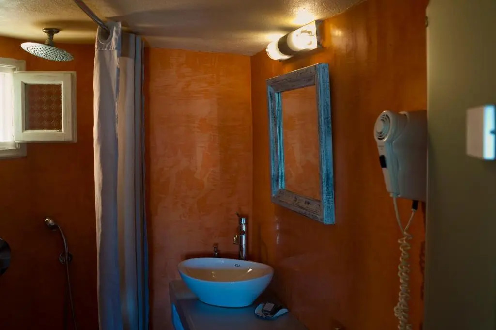 Photo - Heliophos Boutique Caves