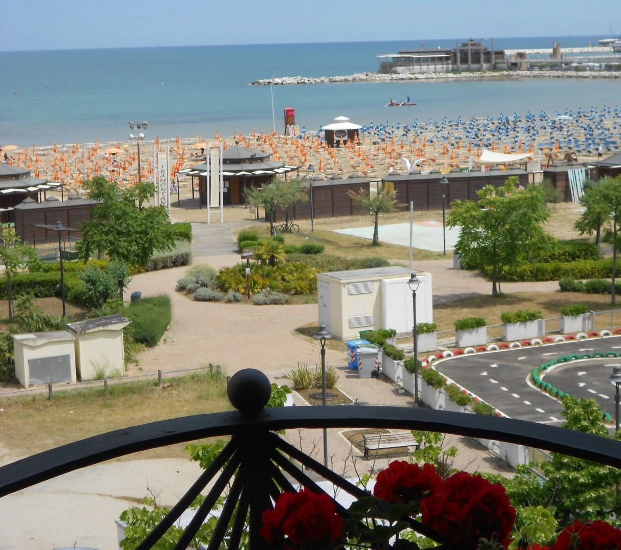 Foto - Hotel River fronte mare con piscina