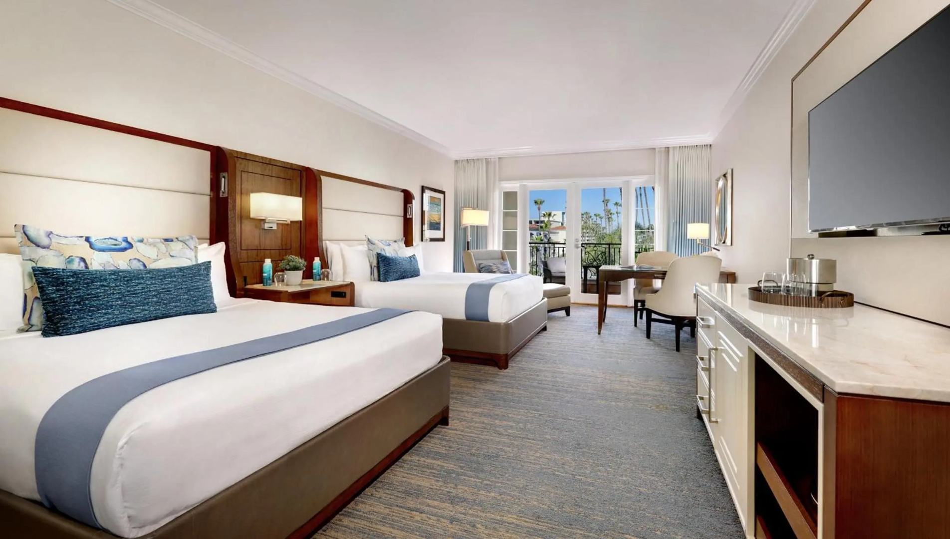 Photo - Balboa Bay Resort