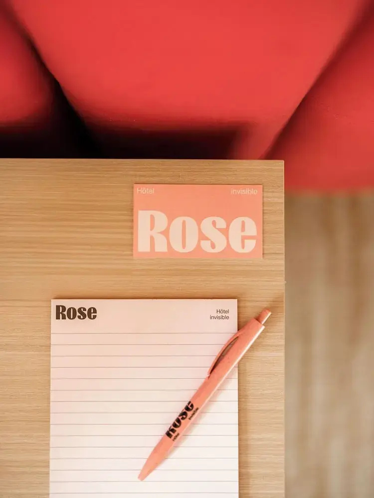 Foto - Rose Hôtel Invisible