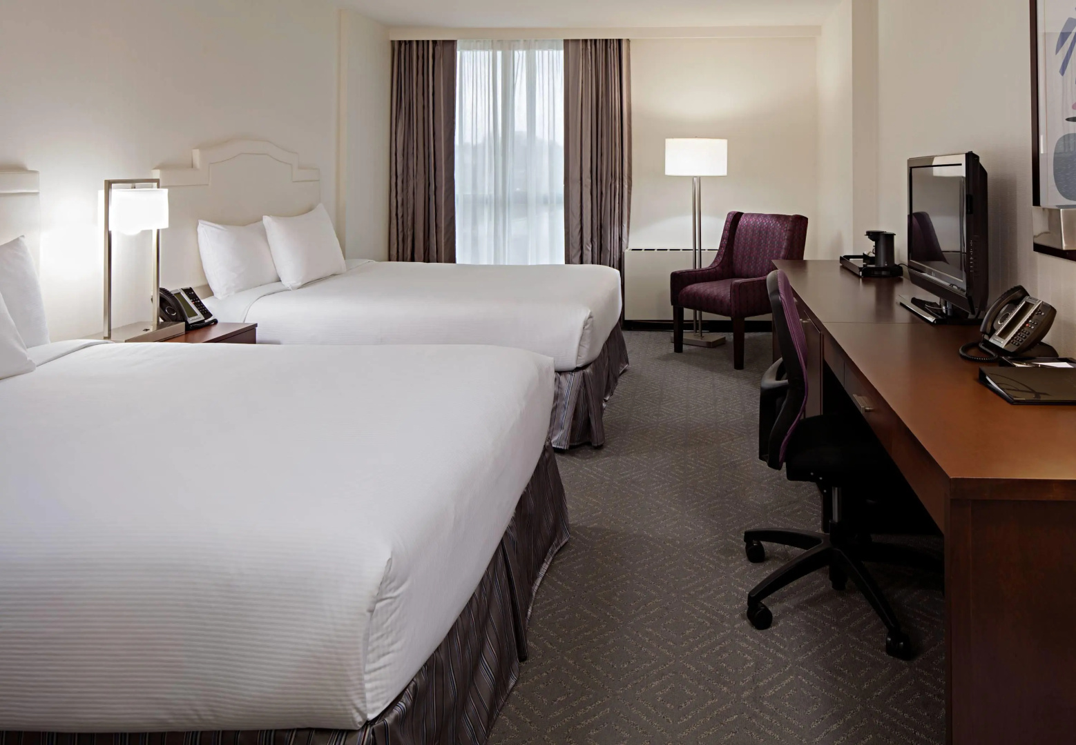 Foto - Delta Hotels by Marriott Burnaby Conference Centre