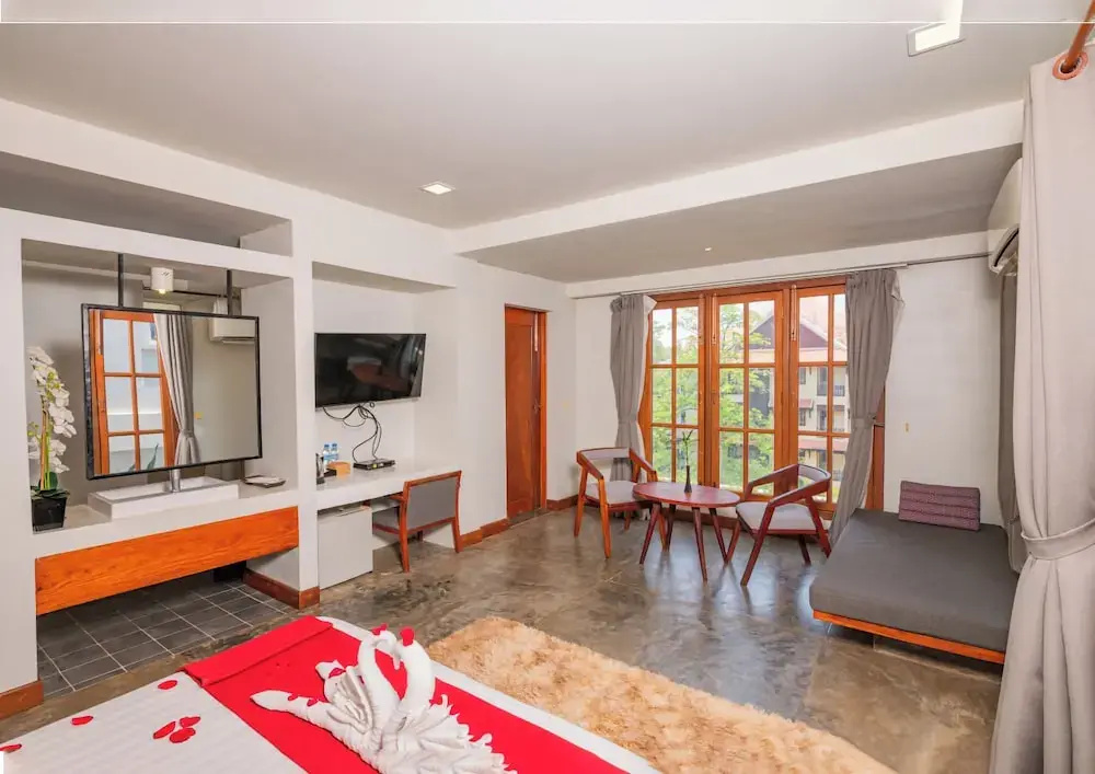 Photo - Homewood Hotel