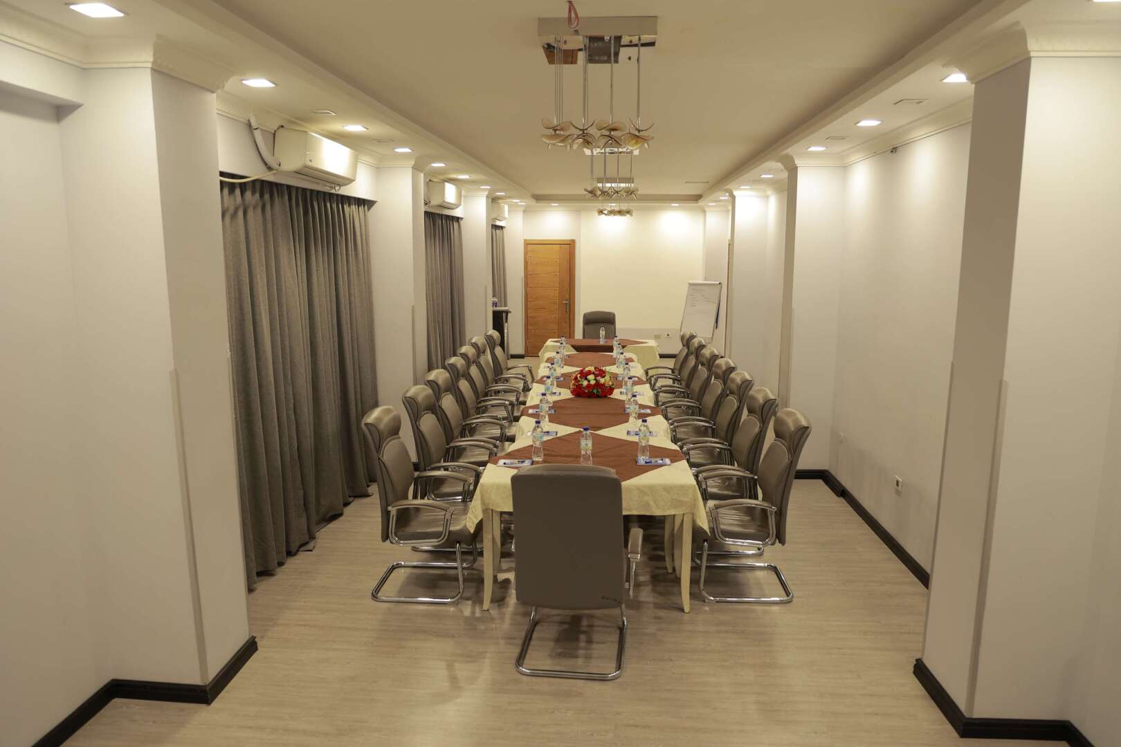 Foto - Ambassador Hotel