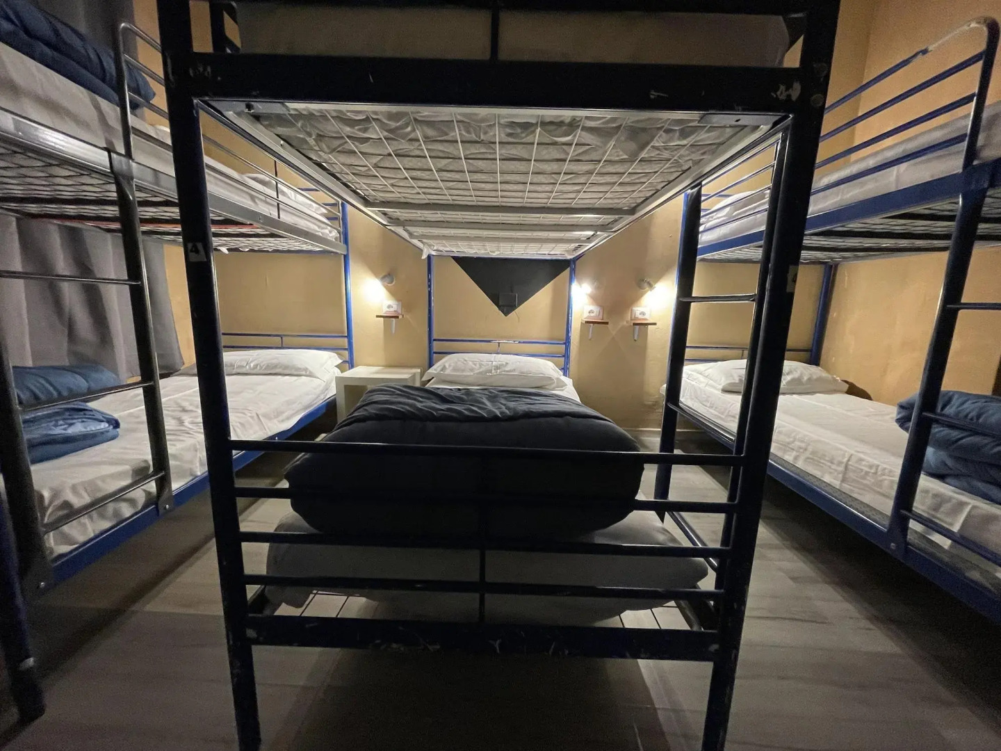 Photo - Lion University & Youth Hostel Milano