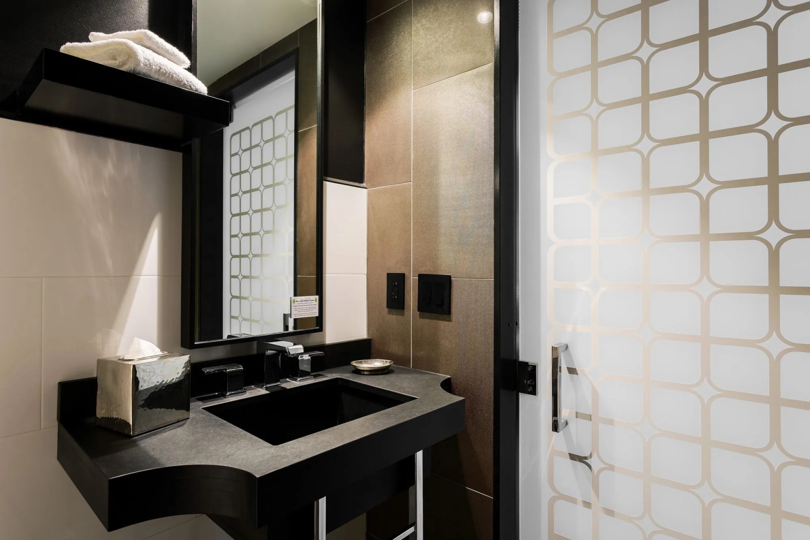 Photo - Waldorf Towers South Beach