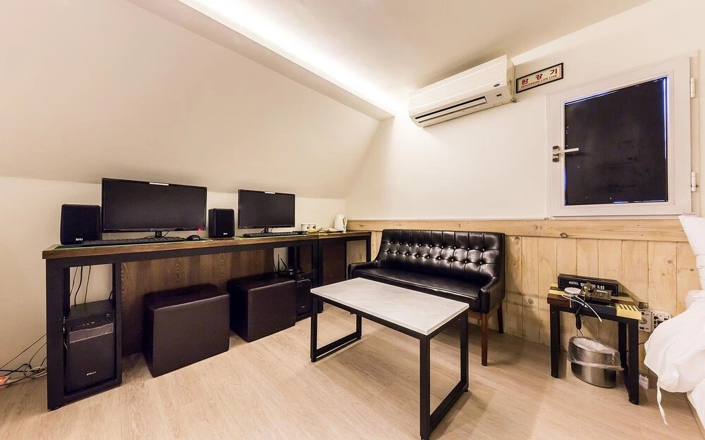 Photo - Hotel Home