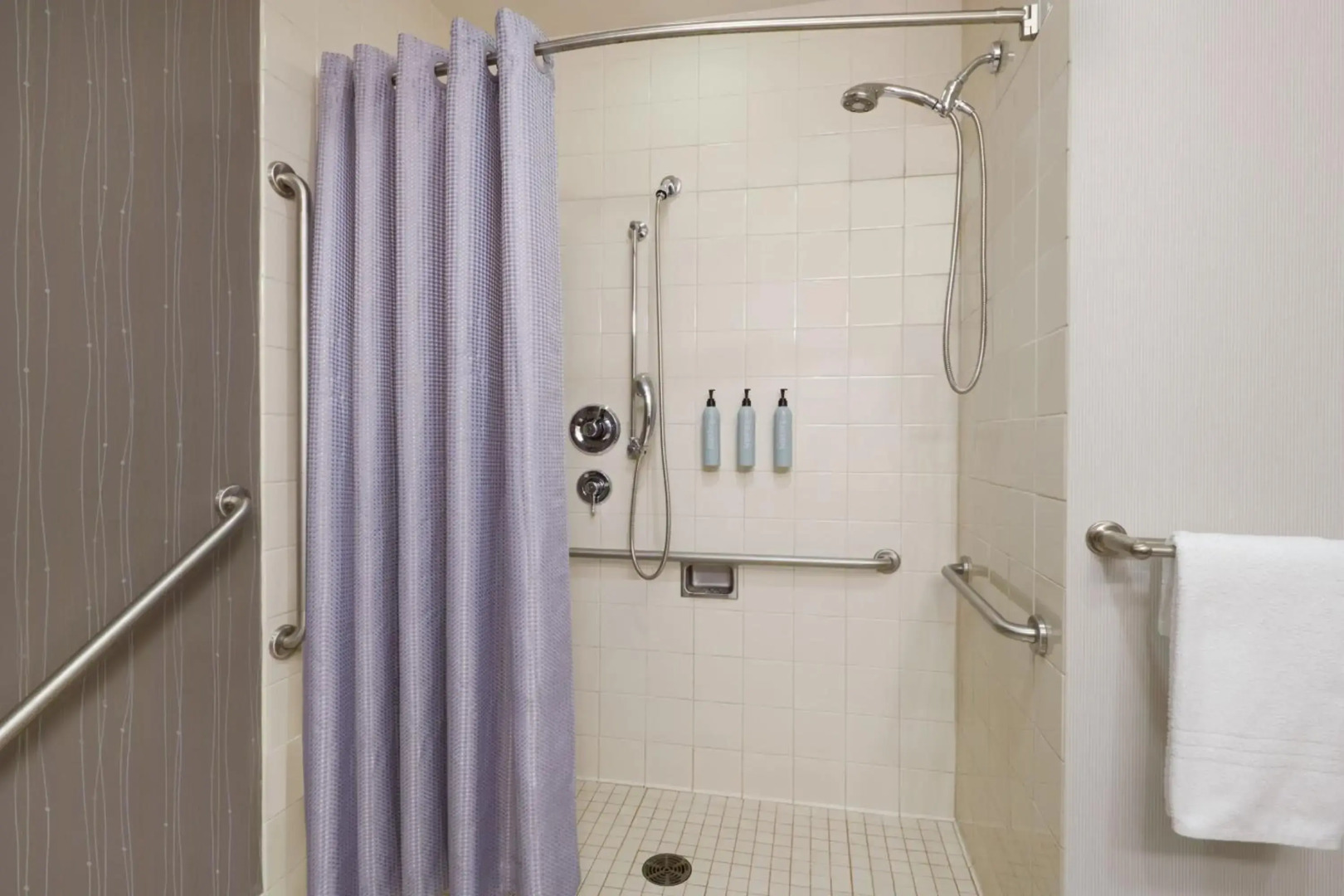 Photo - Courtyard by Marriott Ottawa East