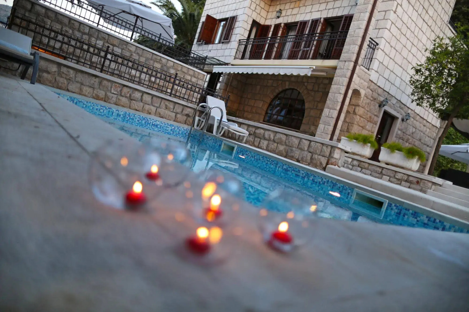 Foto - City Beach Villa with Pool and Sea View