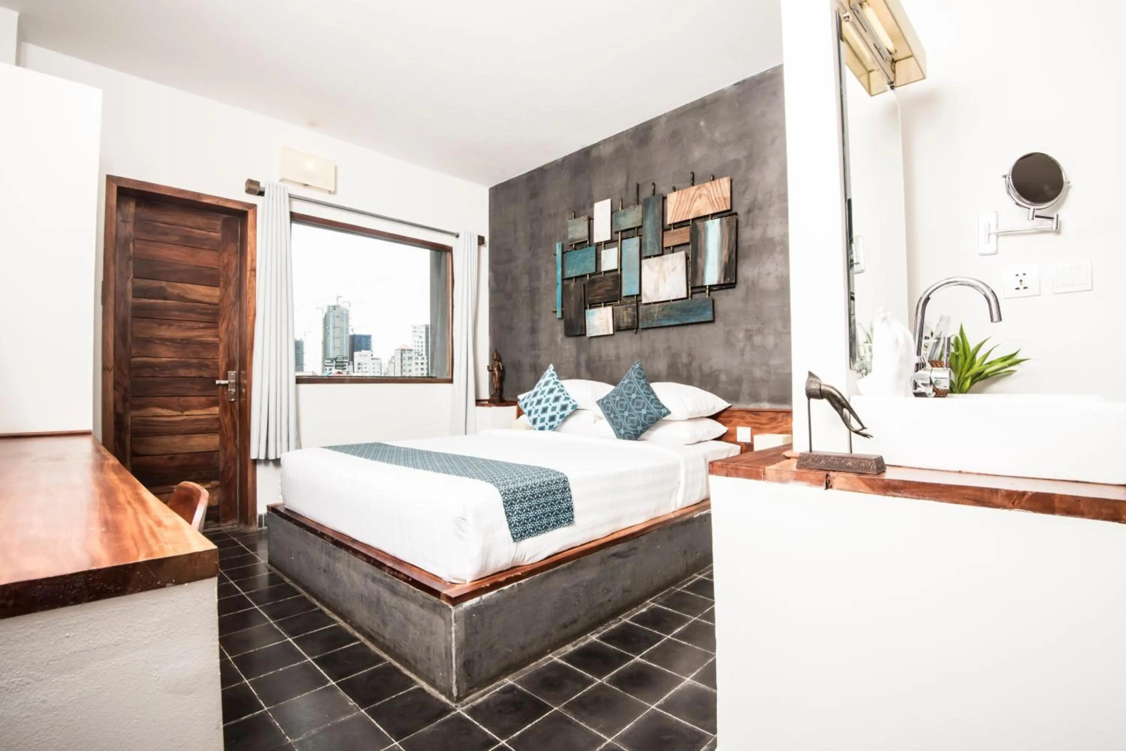 Photo - Patio Hotel & Urban Resort