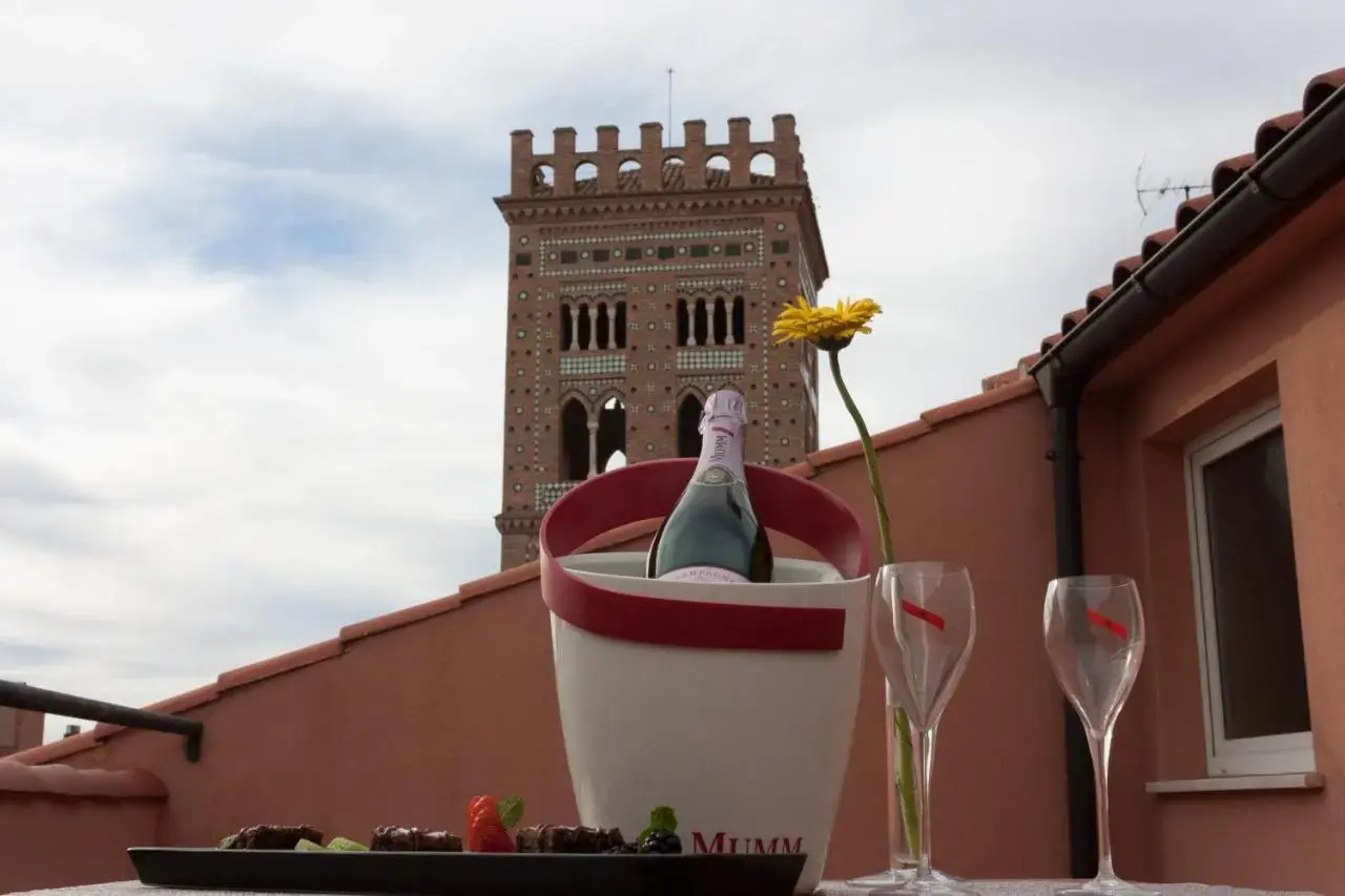 Photo - Hotel Torico Plaza