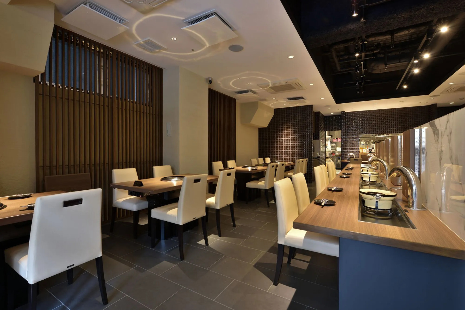 Foto - Lub d Osaka Honmachi - Near Dotonbori & Next to Hommachi Station