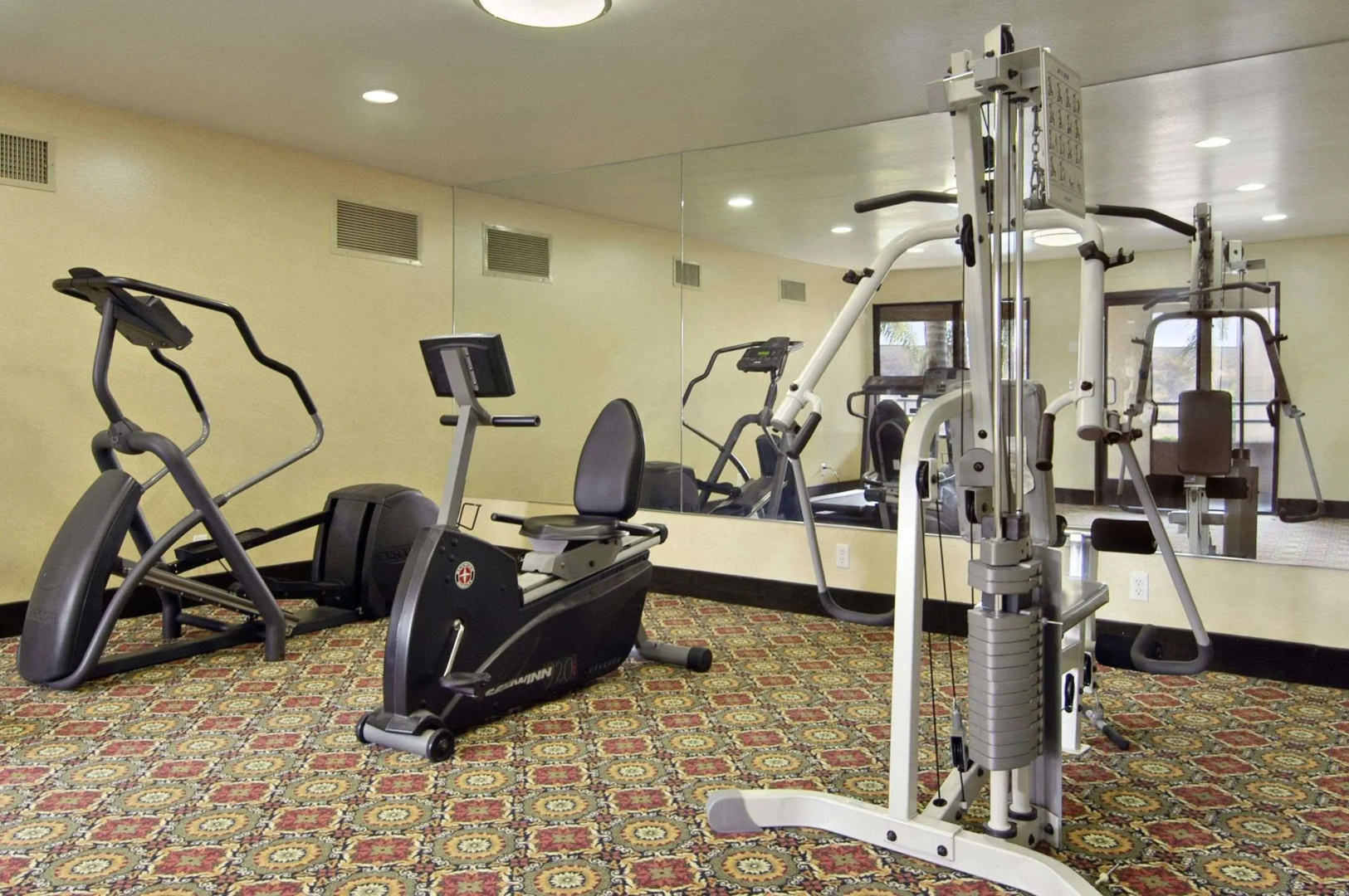 Foto - Travelodge by Wyndham Commerce Los Angeles Area