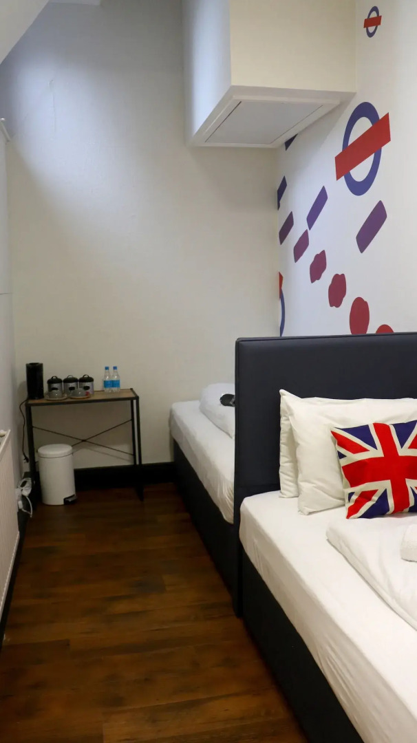 Photo - St Christopher's Inn Hammersmith