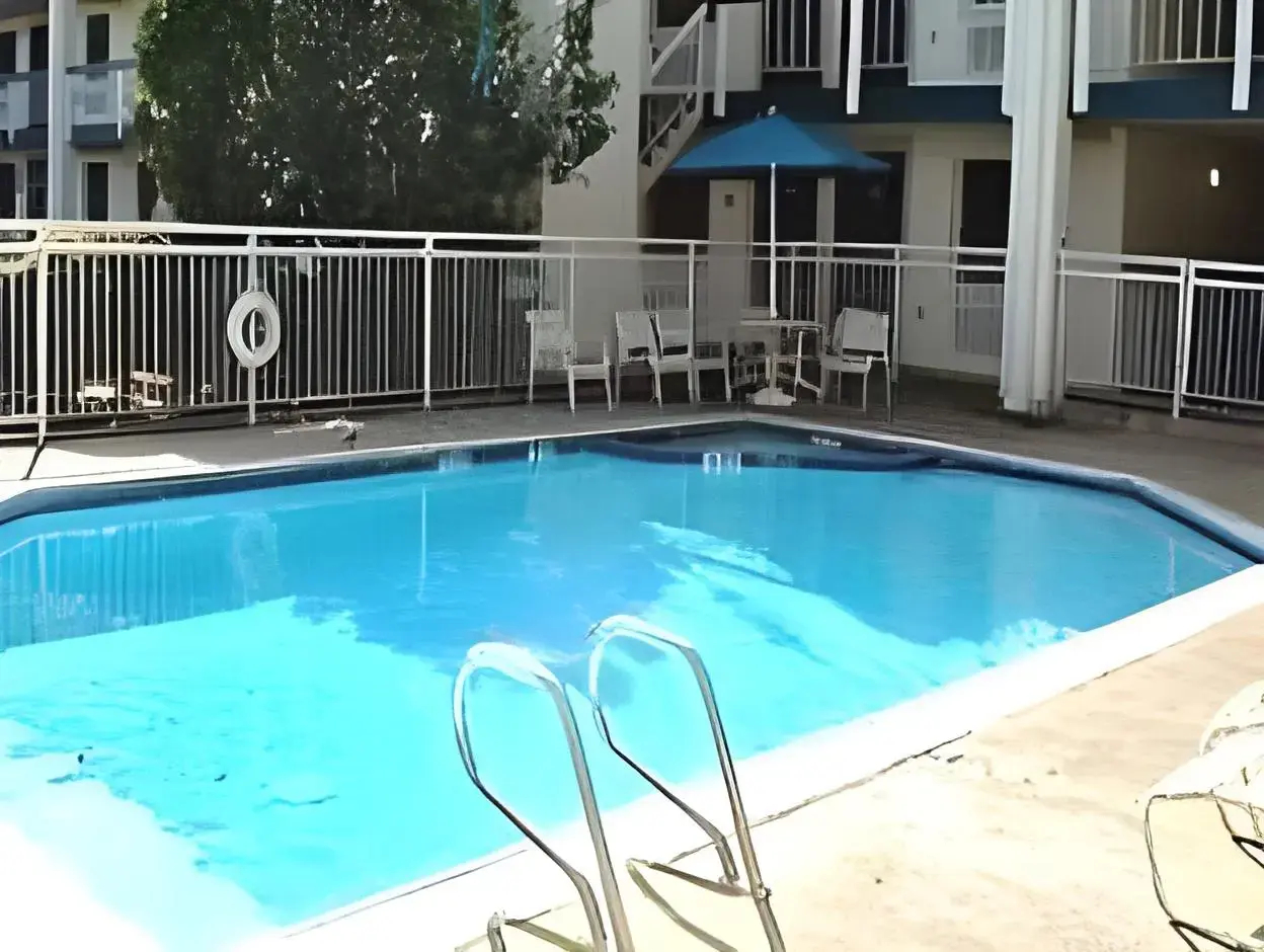 Photo - America's Inn Houston/Stafford /Sugarland