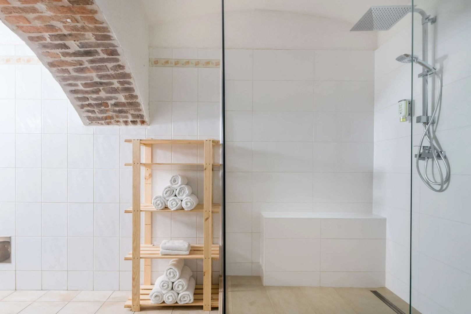 Photo - Best Western Plus Celebrity Suites