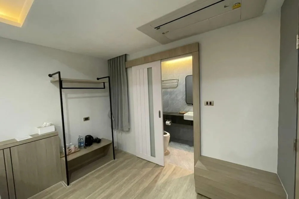 Foto - The Riski Hotel at Bangphlat Station SHA