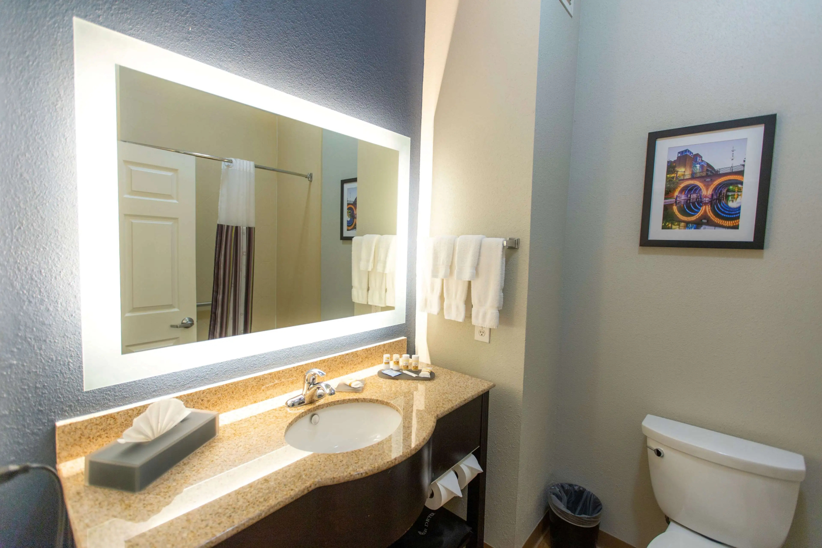 Photo - La Quinta by Wyndham Houston East at Normandy