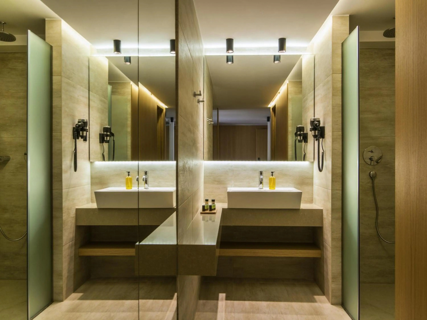 Photo - ibis Styles Heraklion Central