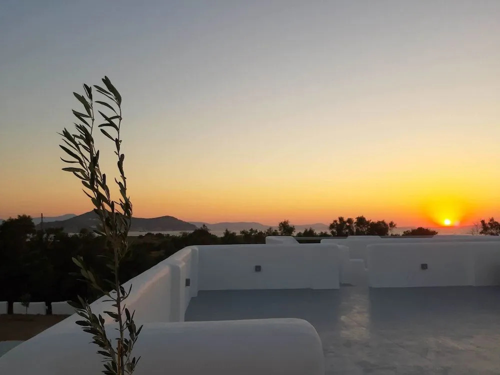 Photo - Crystal Mare Suites