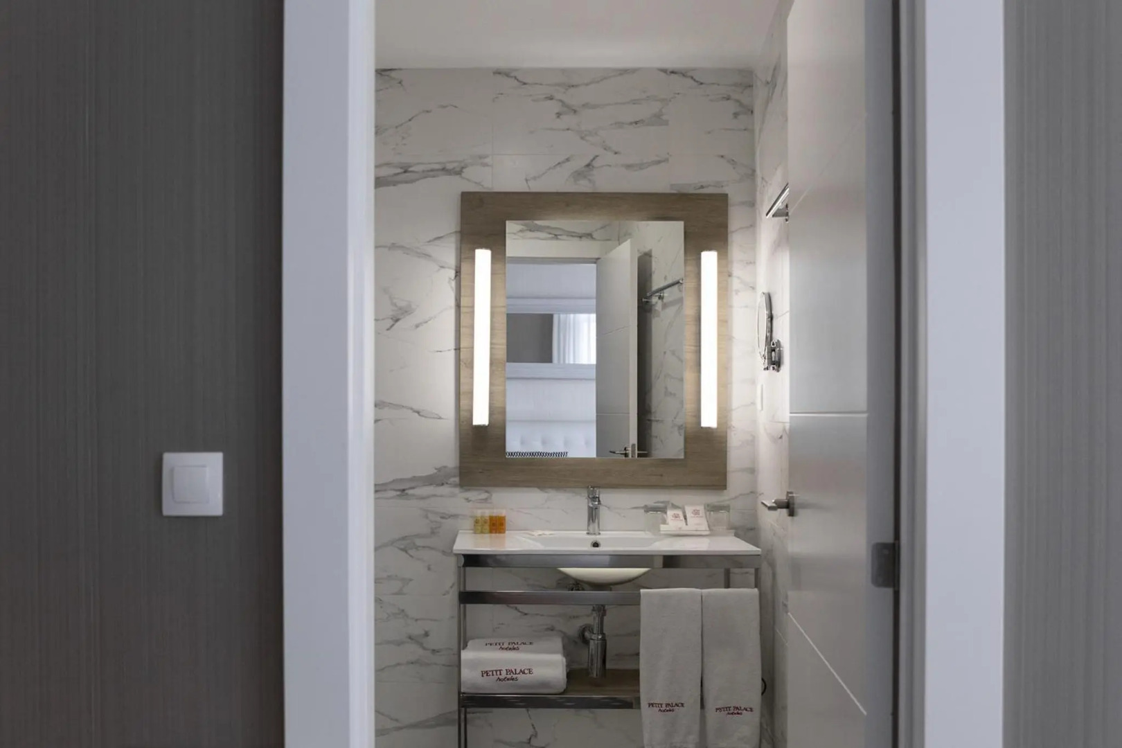 Foto - Petit Palace Arenal