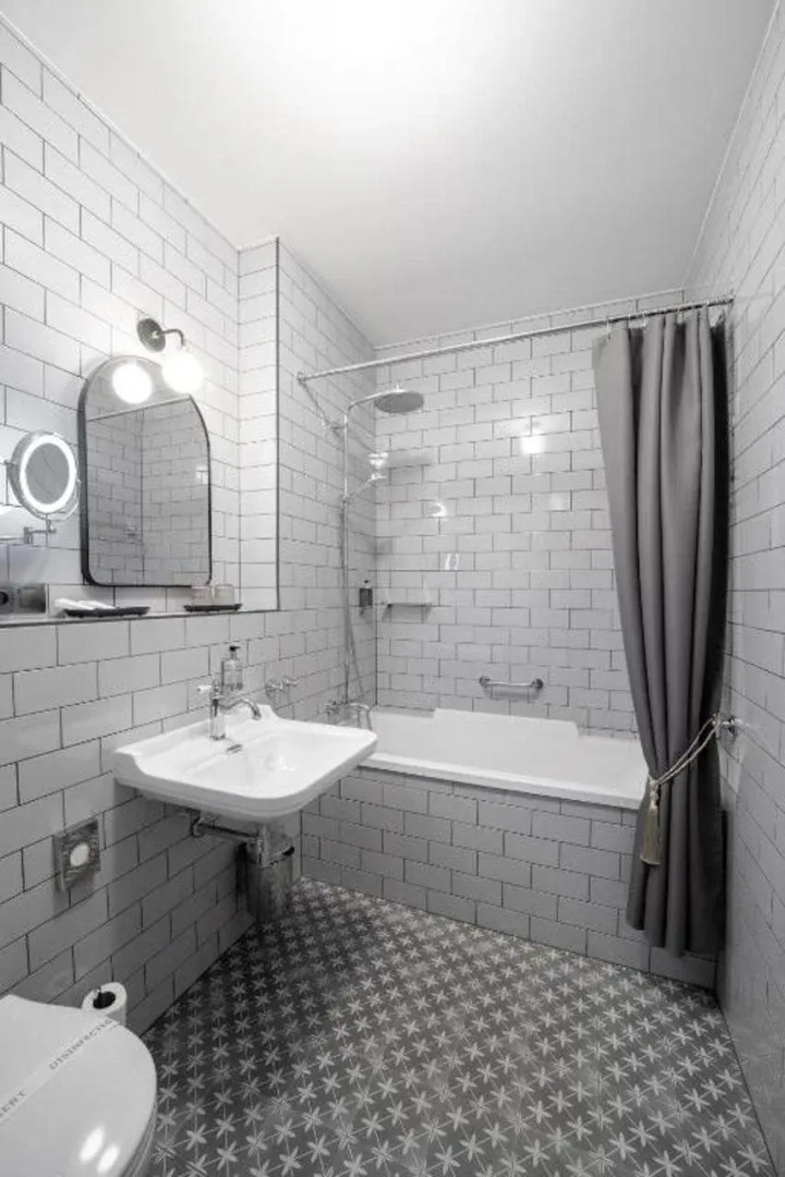 Photo - The Viaduct - Suites & More