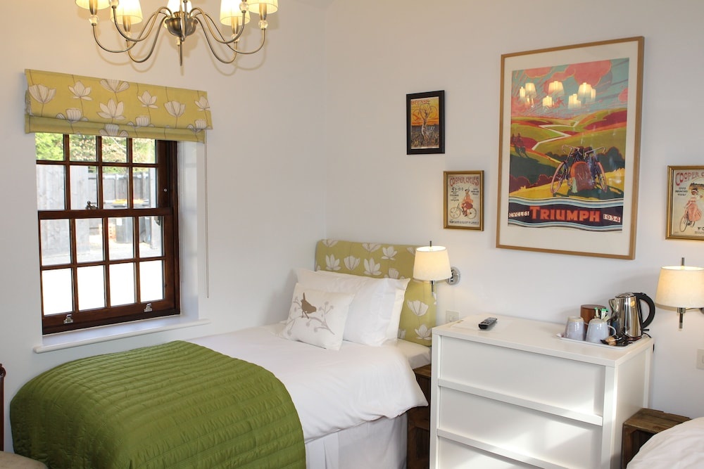 Photo - The Compasses Inn