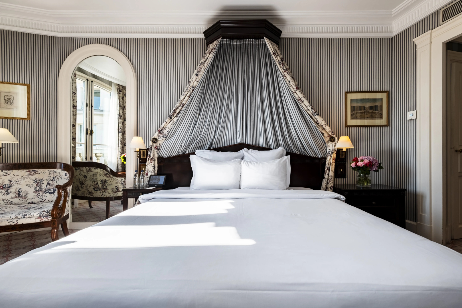 Photo - Le Dokhan’s Paris Arc de Triomphe, a Tribute Portfolio Hotel