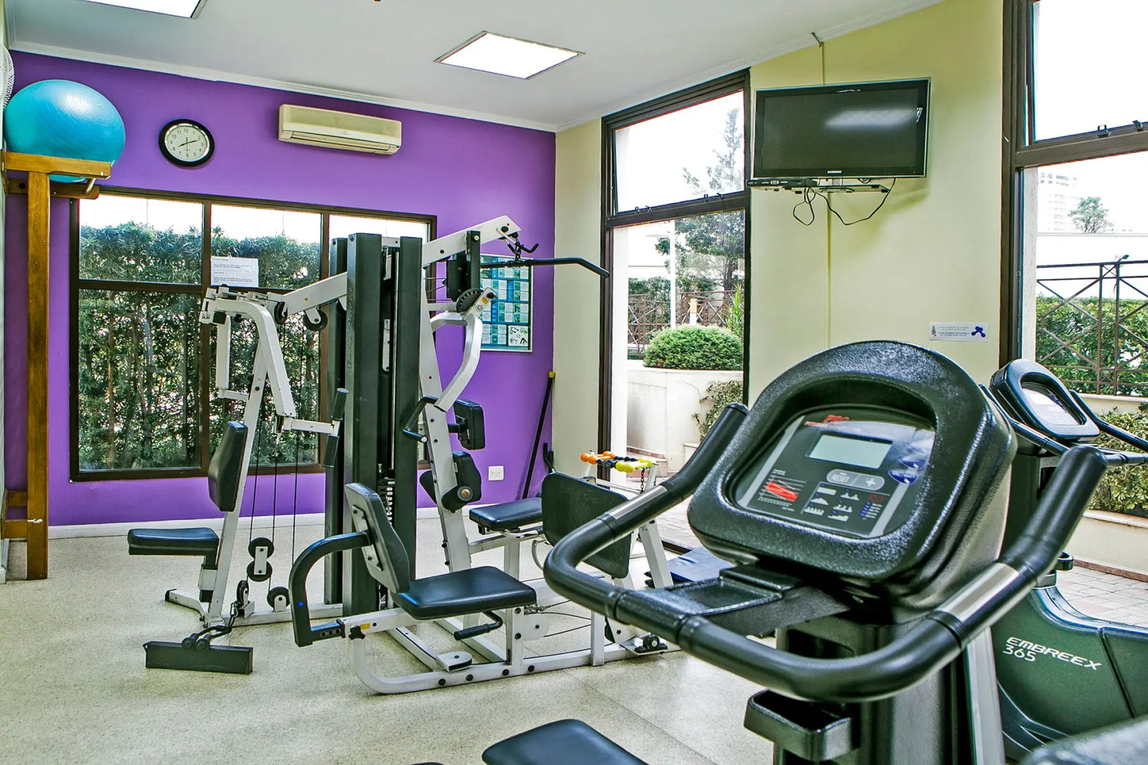 Photo - Quality Suites Vila Olimpia