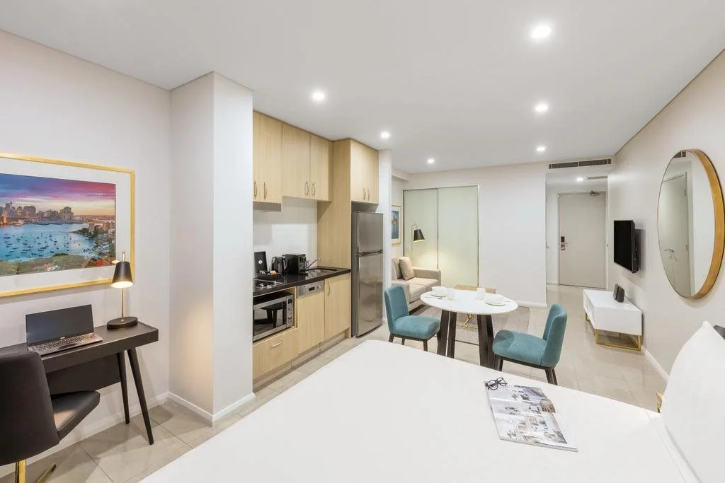 Photo - Meriton Suites Pitt Street, Sydney