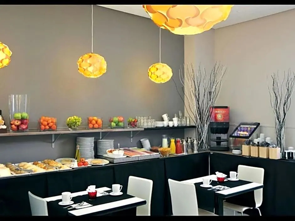 Photo - Esentia Togumar - Triple 3 adults