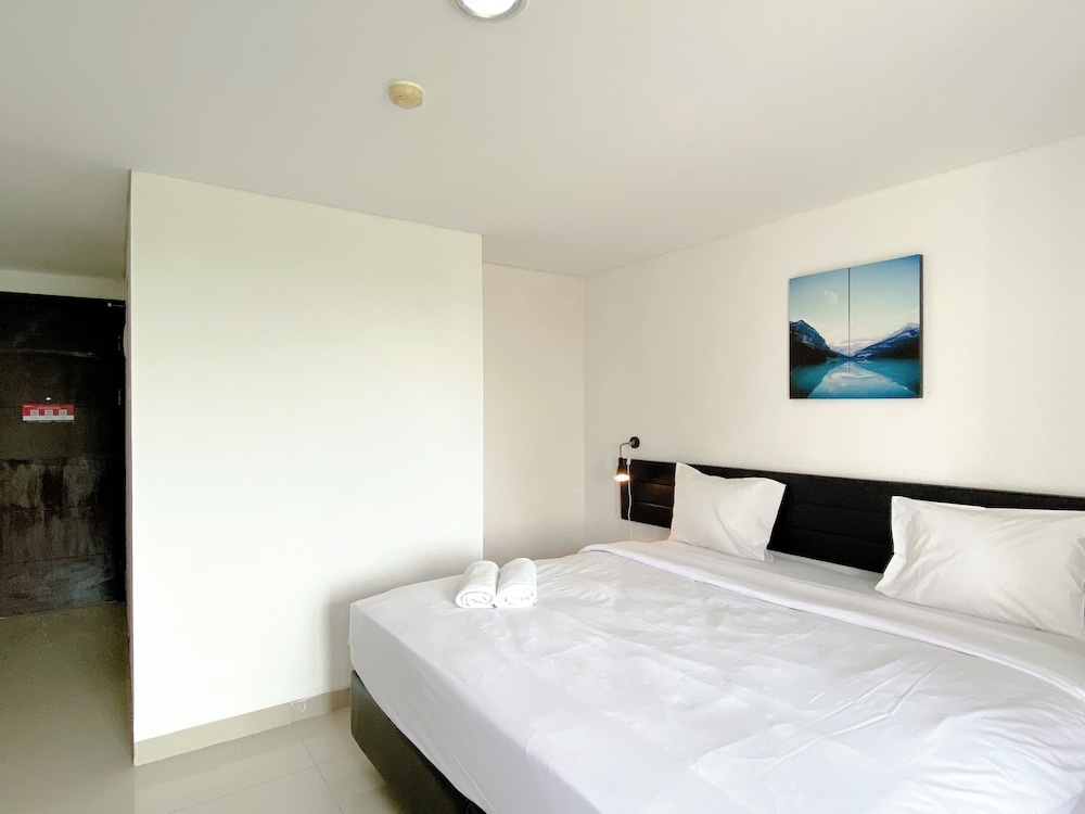 Comfy Studio With Twin Bed At Enviro Apartment