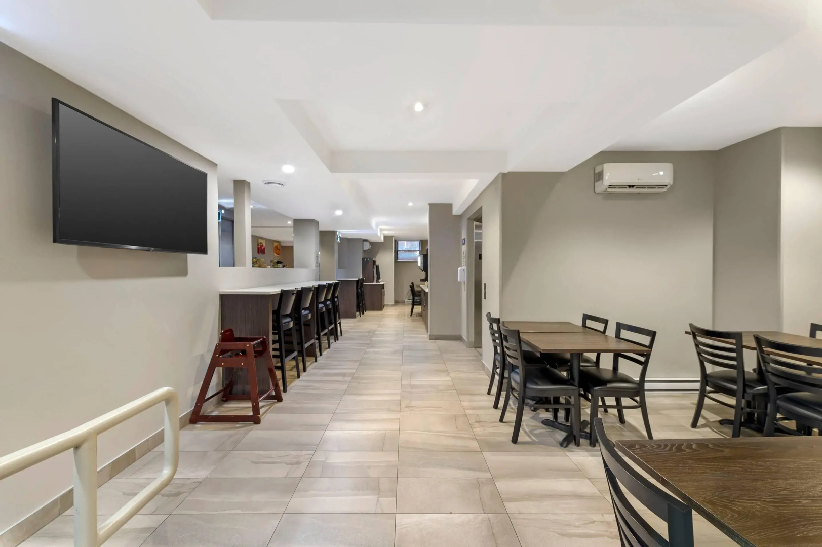 Photo - Quality Inn Centre-Ville