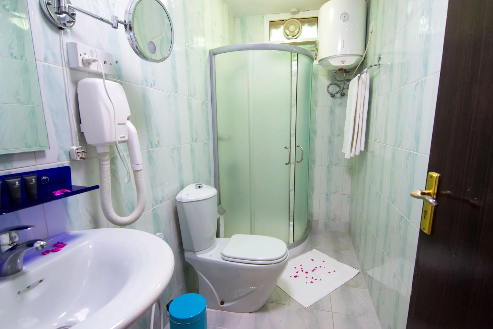 Photo - Mutrah Hotel
