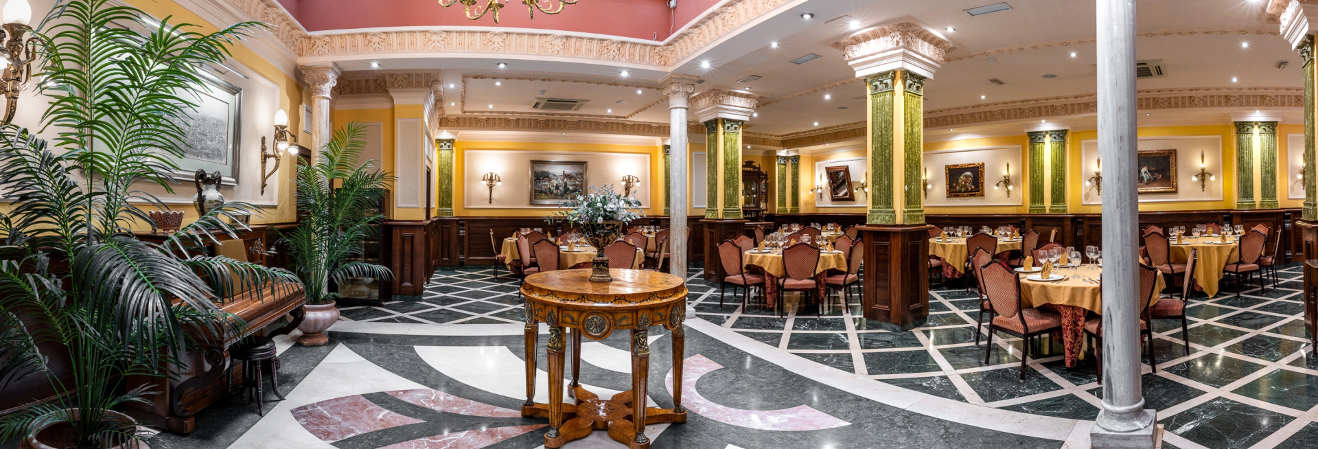 Photo - Hotel Reina Cristina