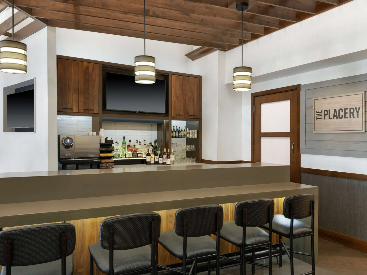 Photo - Hyatt Place Tampa Busch Gardens