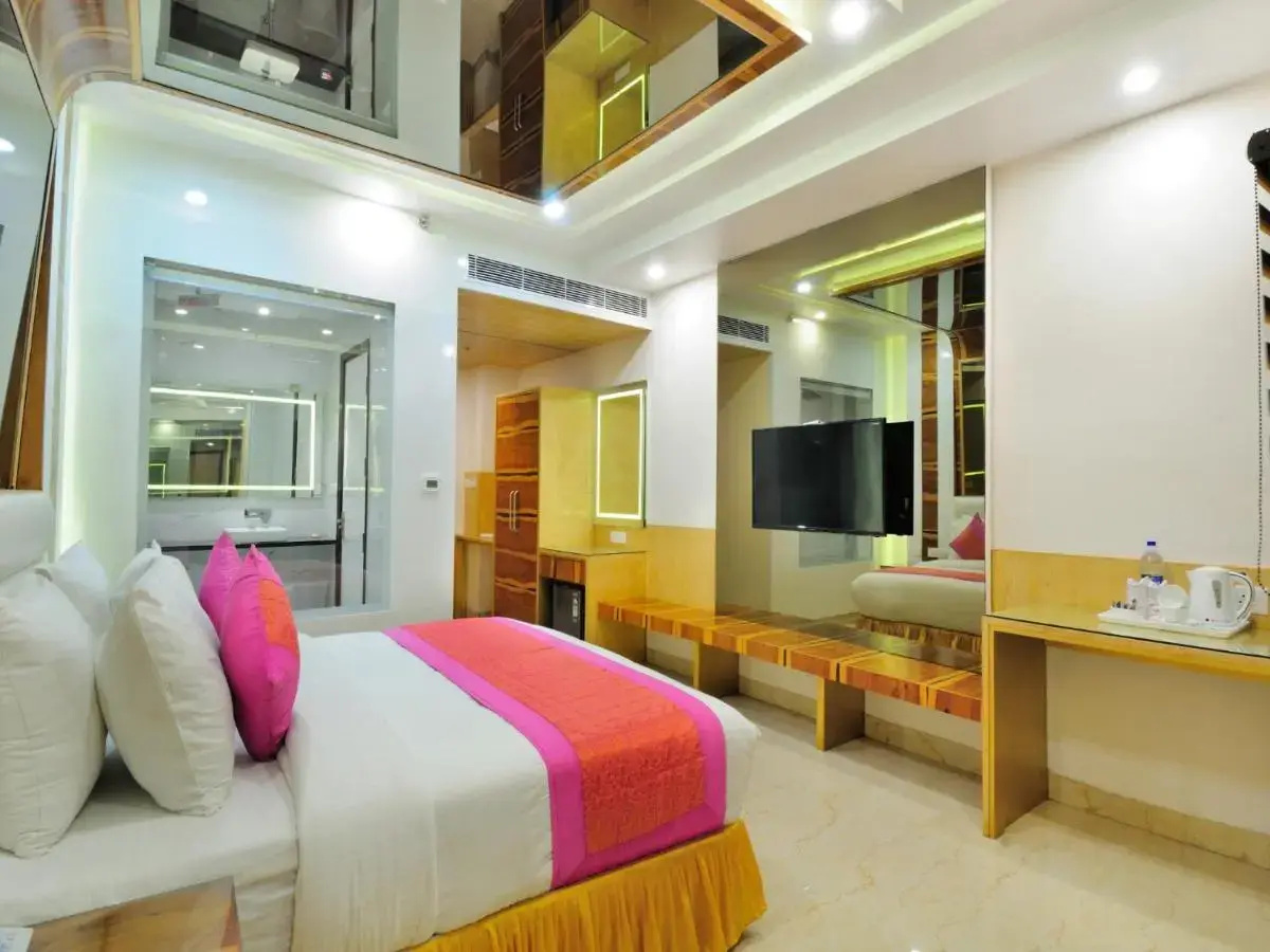 Foto - The Gold Regency - 02 Mins from New Delhi Railway Station