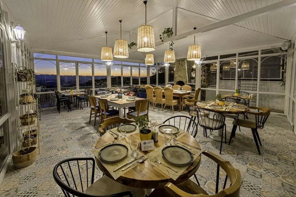 Photo - APA Mountain Lodge