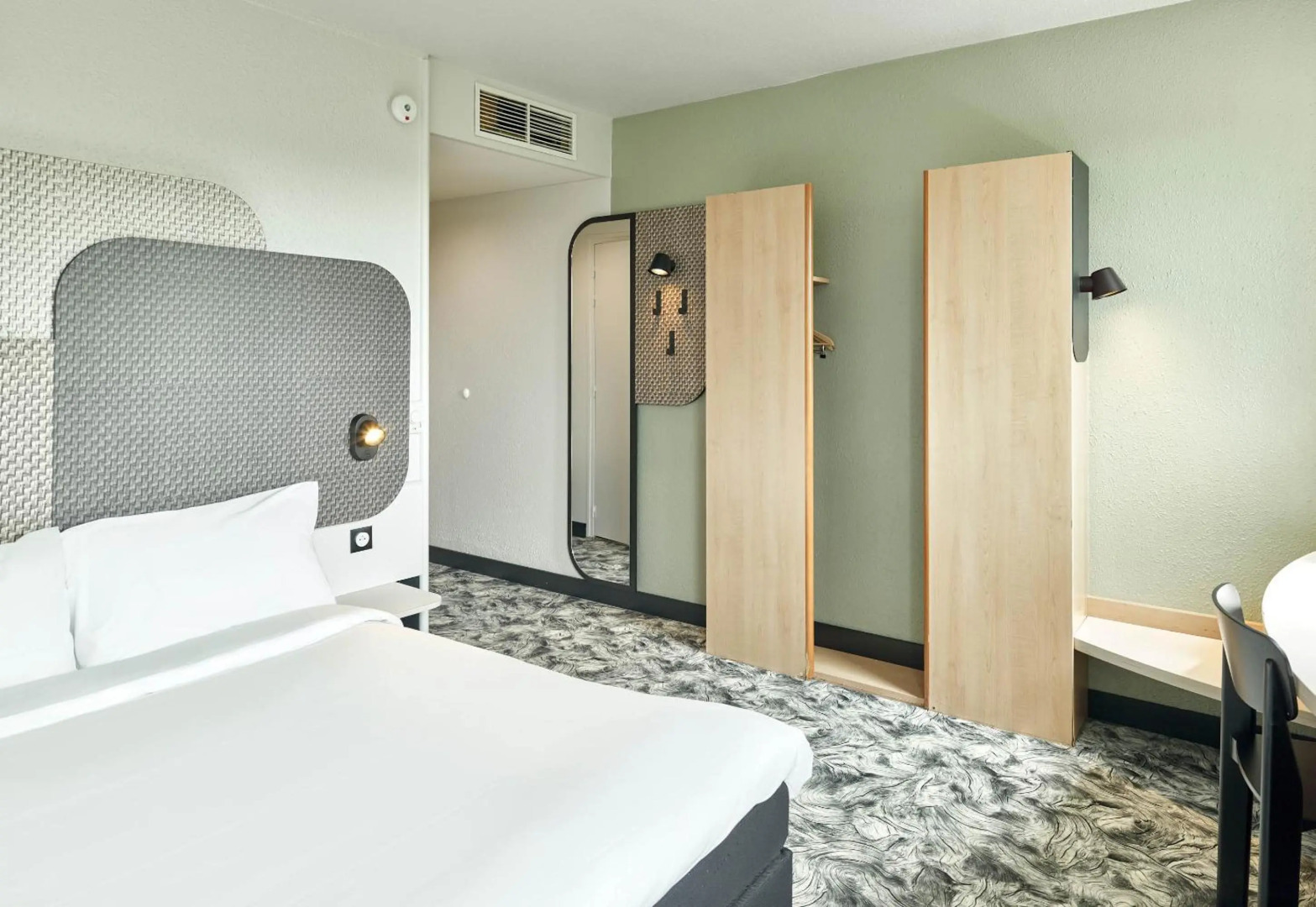 Photo - Posy Hotel by Happyculture