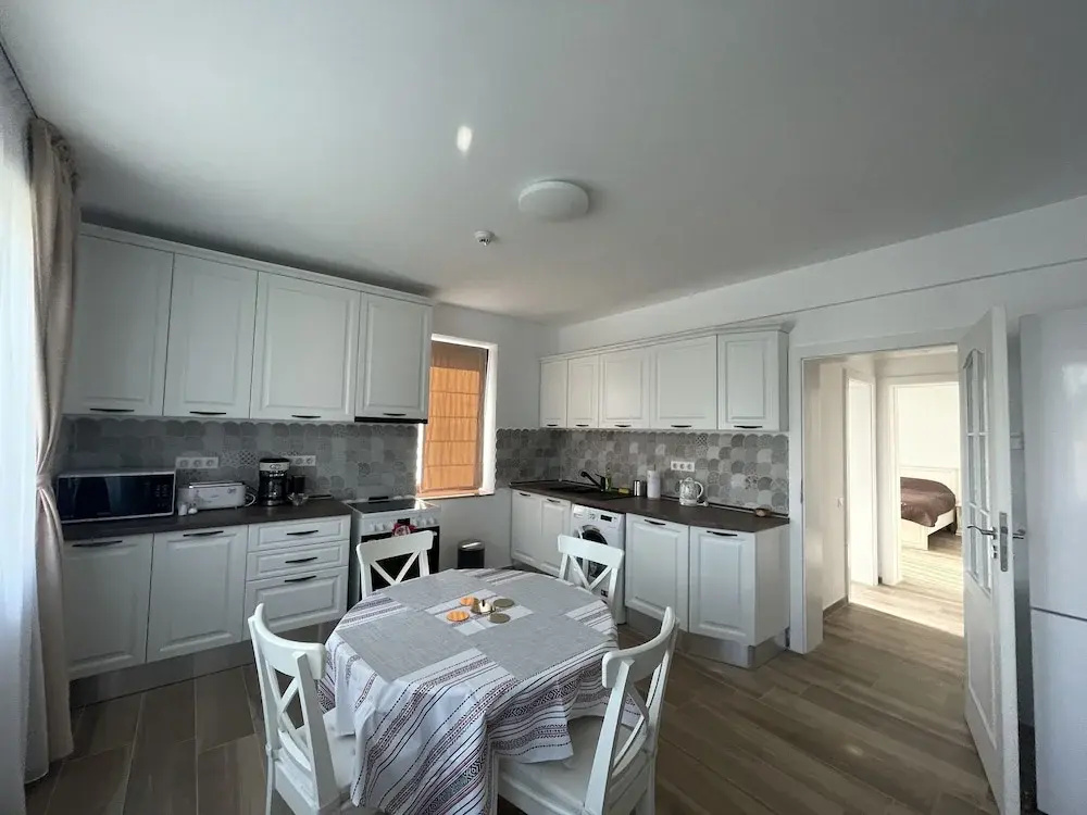 Photo - Iarca Inn