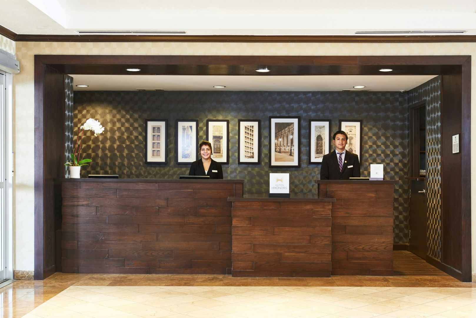 Photo - DoubleTree by Hilton Dallas - Market Center