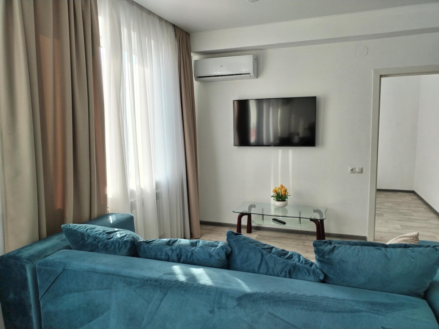 Rooms Apartments (Румс Апартментс) на улице Власова